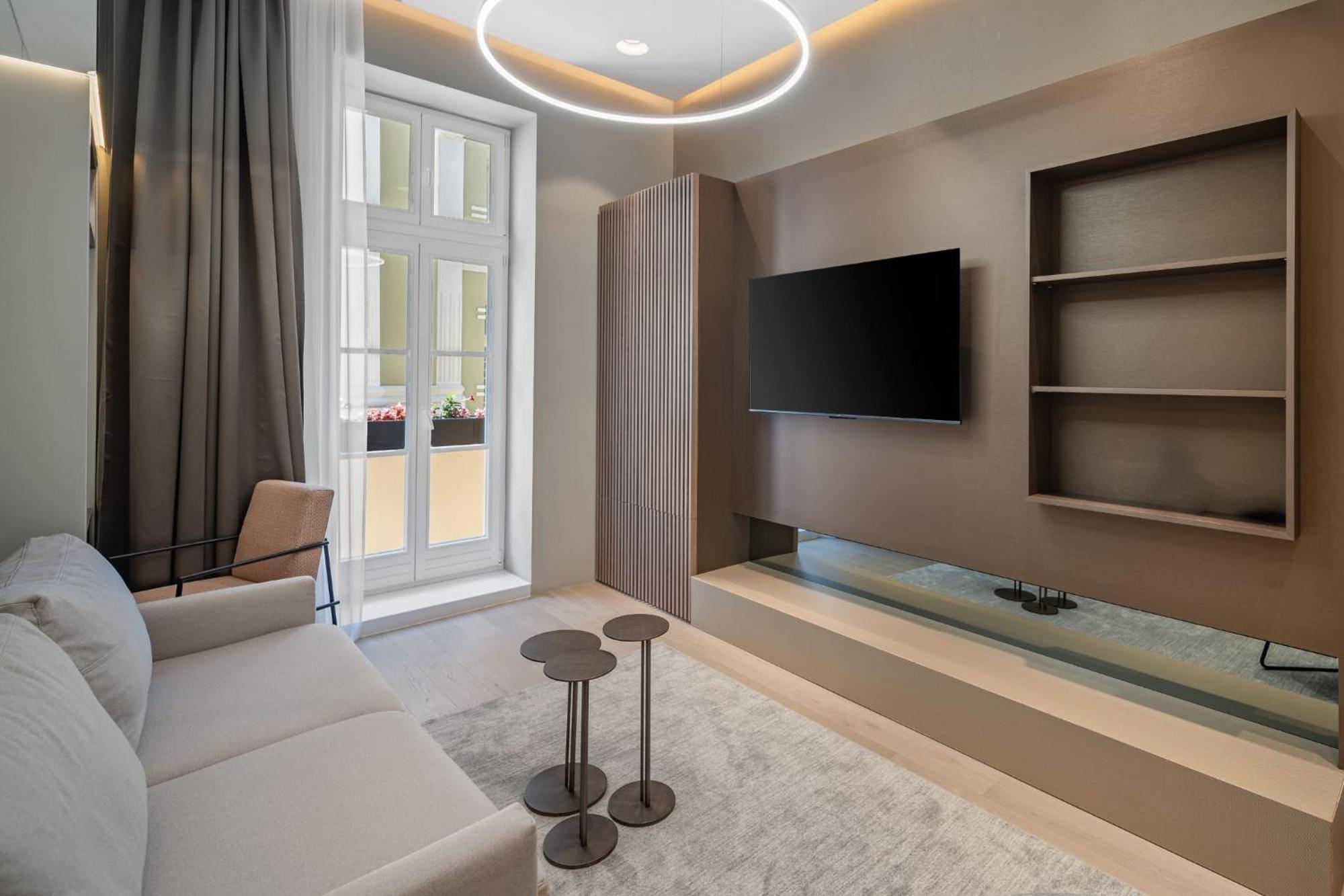 Monamel Luxury Suites Split Exteriör bild